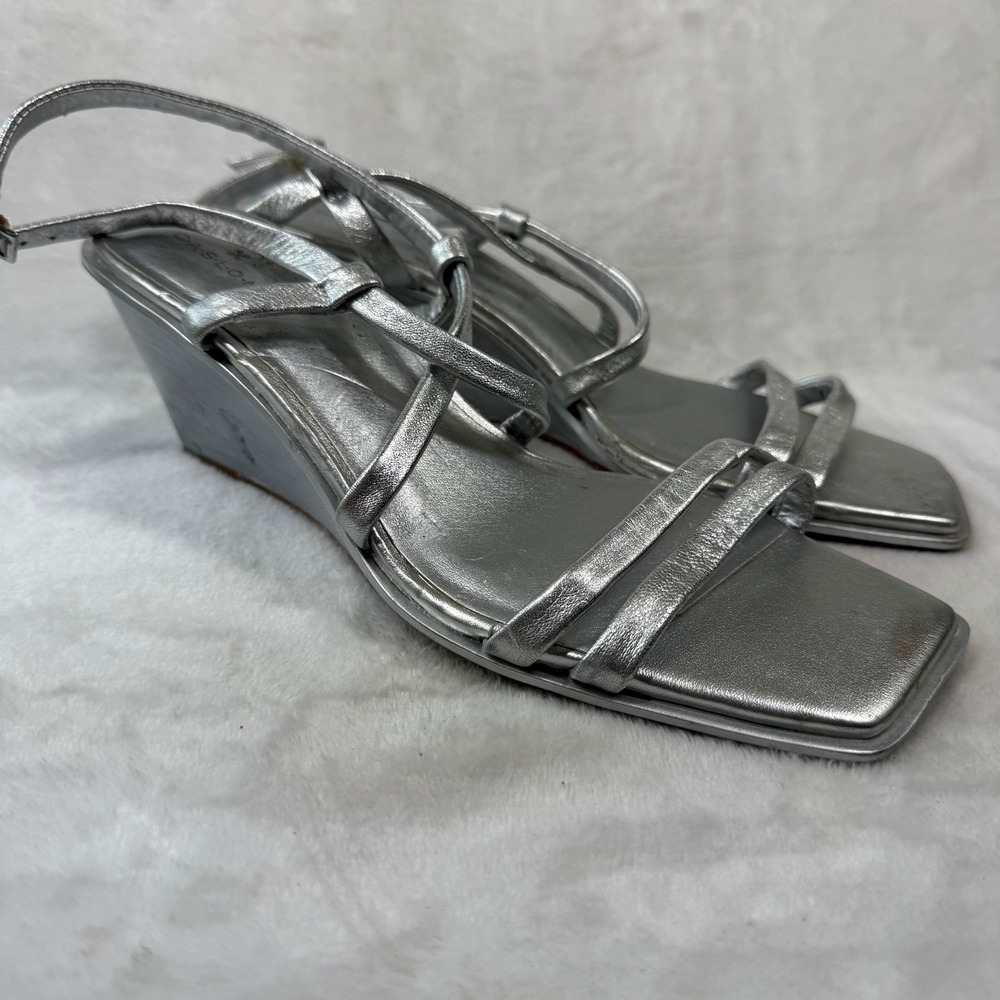Caslon Womens Silver Metallic Strappy Square Toe Wedge Sandals Size 8.5M